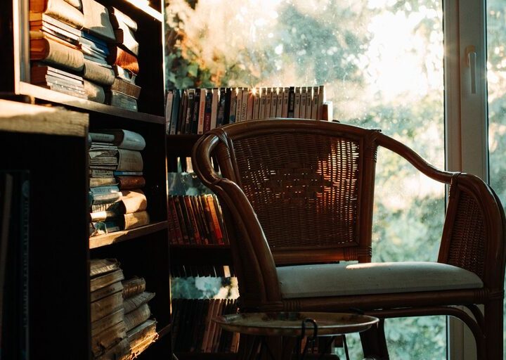 Tips for Creating a Cozy and Inviting Reading Nook at Home